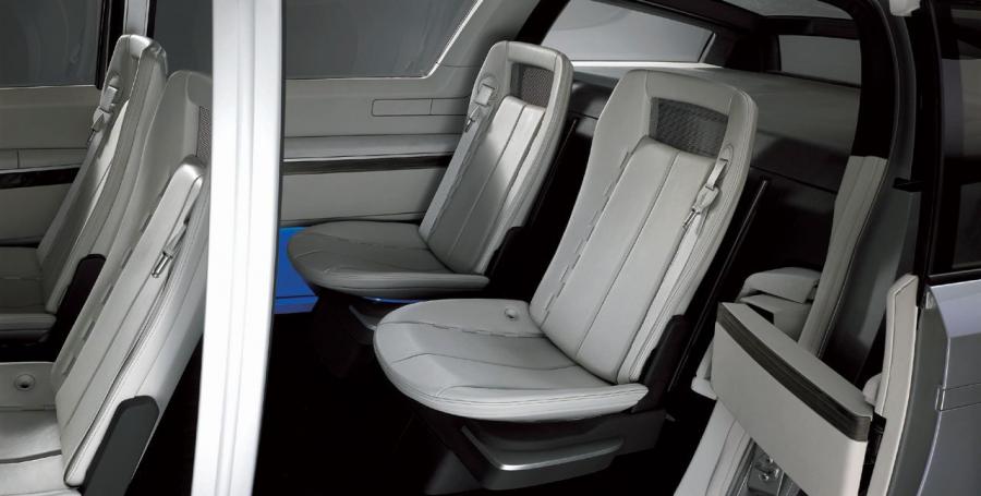  Mazda Washu Concept 2003 года  (фото 14 из 20)